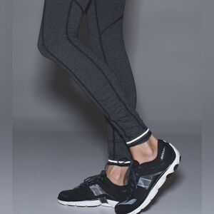 Lululemon Speed Tight IV Giant Herringbone Size 6